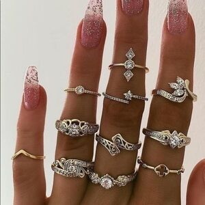 3/$30 💛 Bohemian Gold Ring Set 💛
